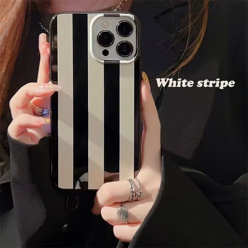 Phone Cases Art - Small Niche Fresh Art Design With
