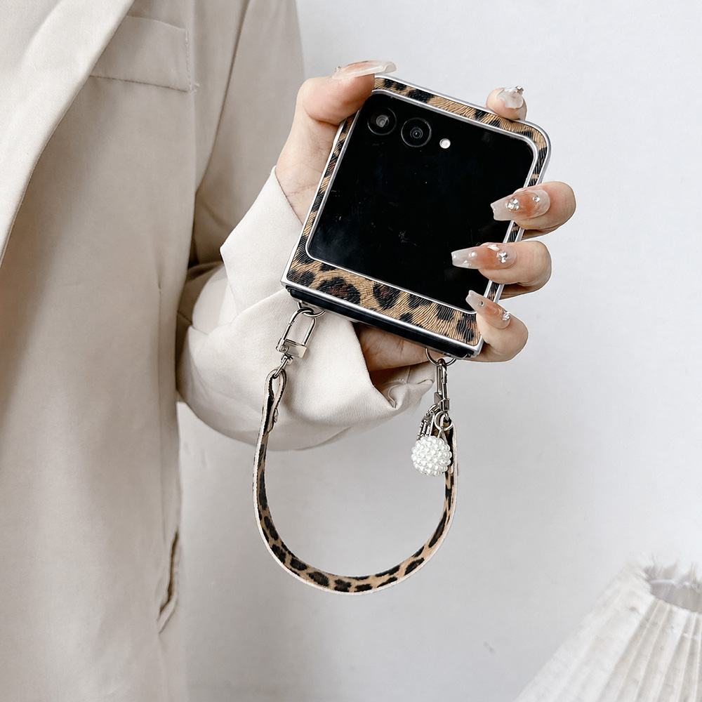 Leopard Print Folding Flip Pho - огляд і ціна Phone Cases With Camera Cover